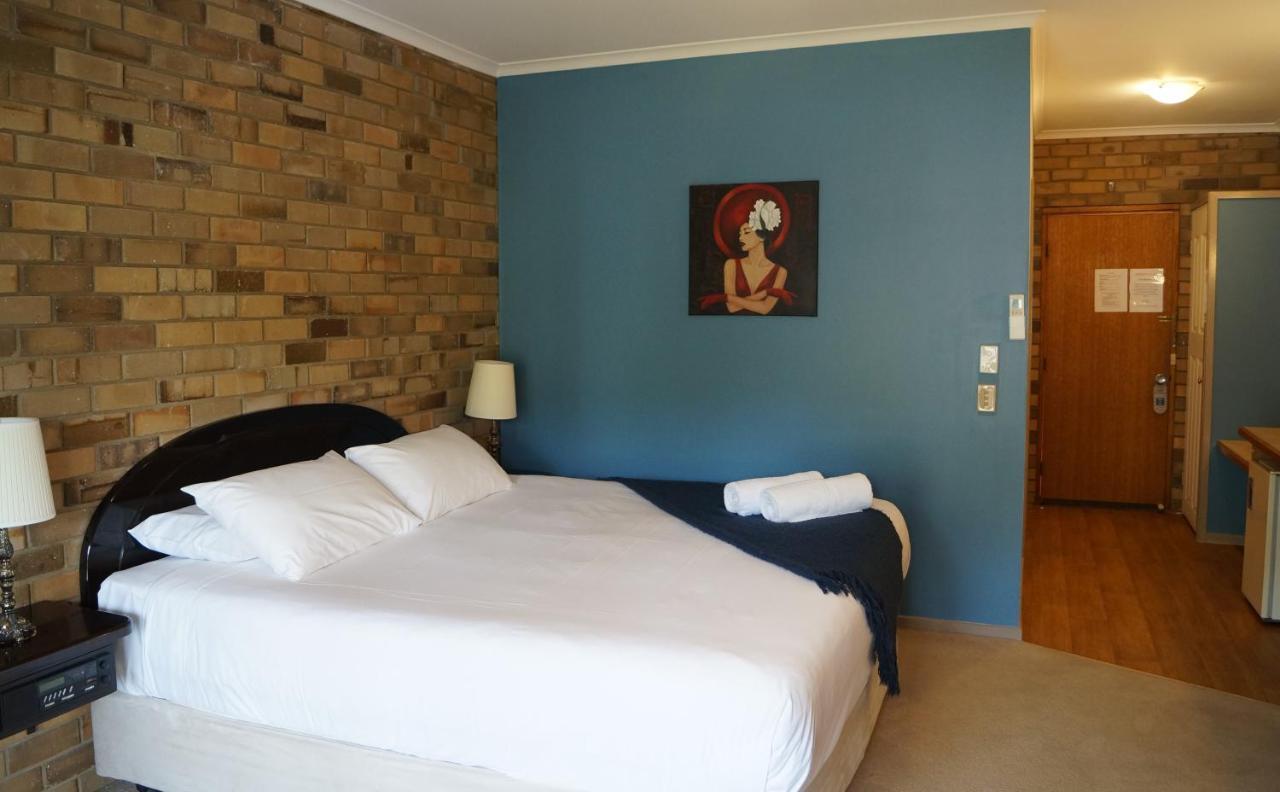 Magdala Motor Lodge & Lakeside Restaurant スタウェル エクステリア 写真