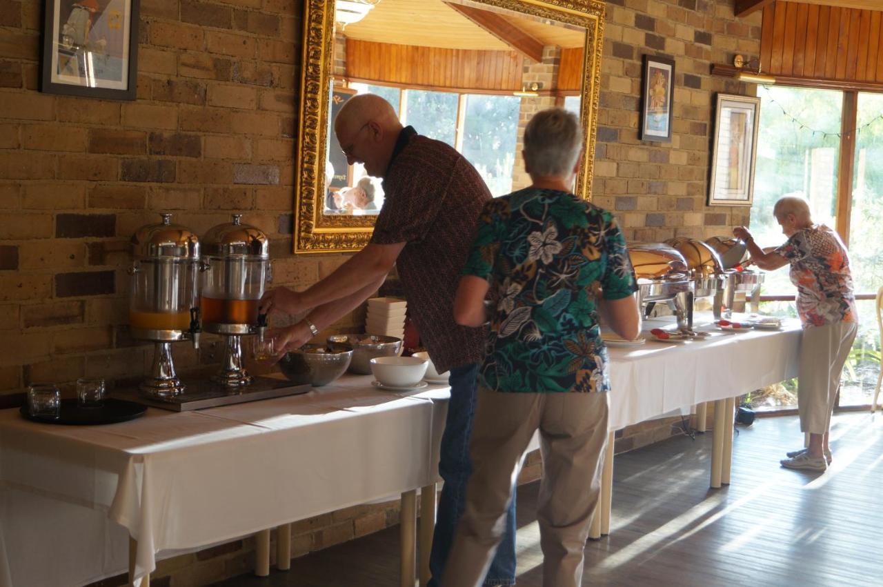 Magdala Motor Lodge & Lakeside Restaurant スタウェル エクステリア 写真